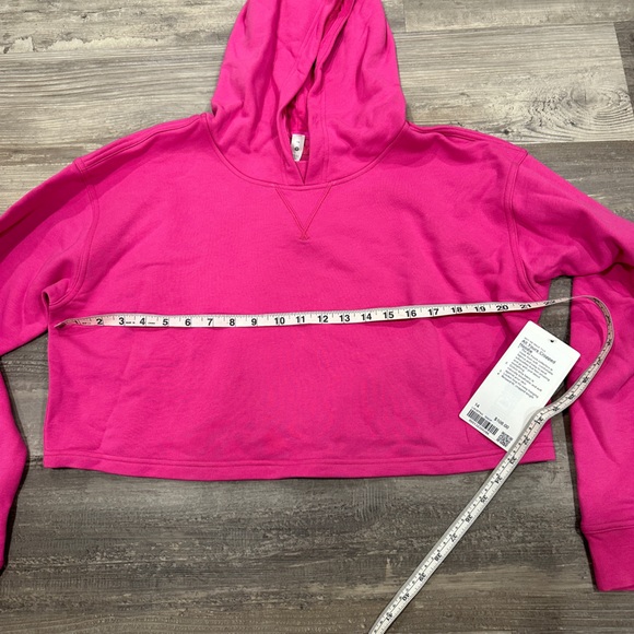 NEW with tags Lululemon All Yours Cropped Hoodie Sonic Pink - Picture 7 of 10